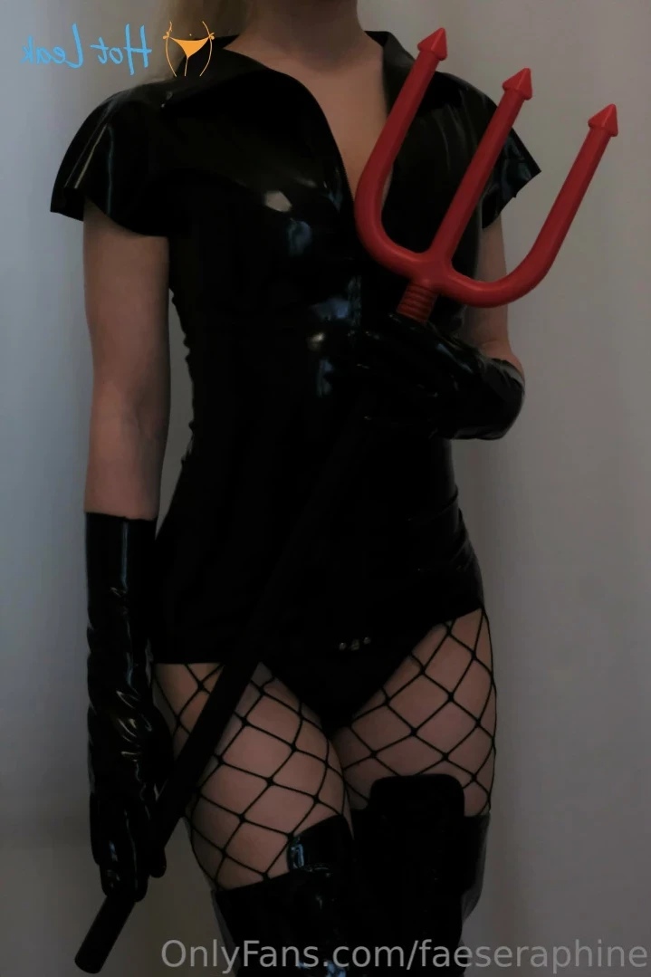 Fae Seraphine [ faeseraphine ] Onlyfans leaked photo 13744792 on Hotleaks.tv
