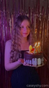 13669173