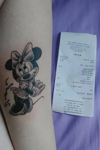 4617587