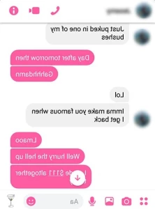 4618158