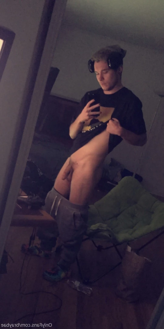 Show me your butthole [ braybae ] Onlyfans leaked photo 12706859 on Hotleaks.tv