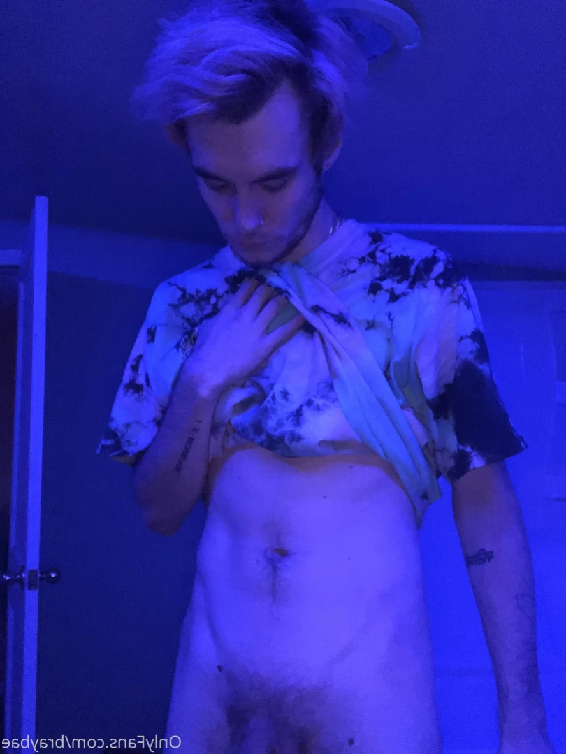 Show me your butthole [ braybae ] Onlyfans leaked photo 13411675 on Hotleaks.tv