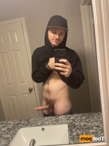 15575528
