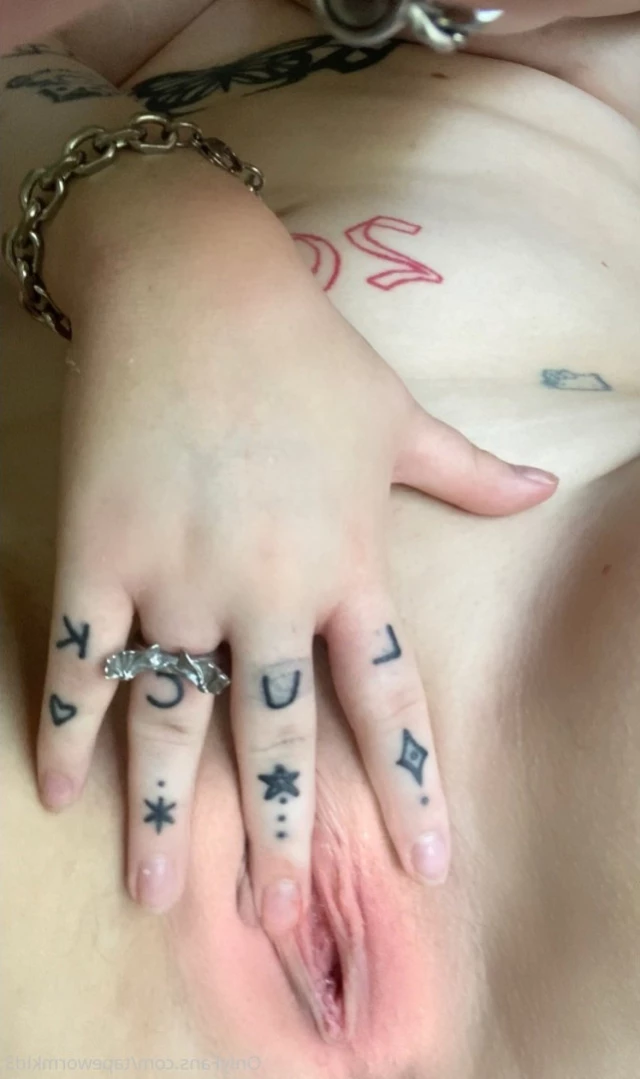 Bella [ tapewormkid3 ] Onlyfans leaked photo 13034381 on Hotleaks.tv