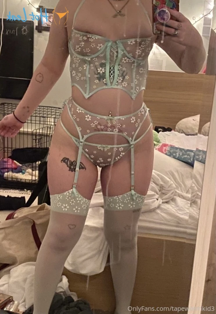 Bella [ tapewormkid3 ] Onlyfans leaked photo 14527114 on Hotleaks.tv