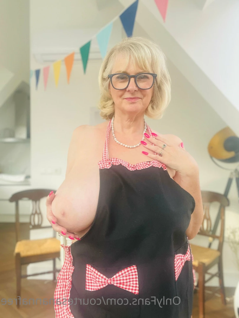courtesanannafree Onlyfans leaked photo 14801921 on Hotleaks.tv