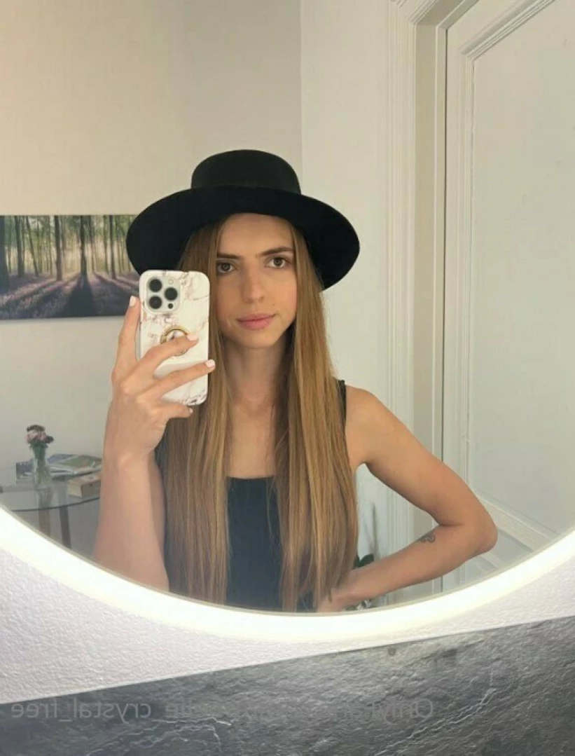 Emelie info channel &lt;3 [ emelie_crystal_free ] Onlyfans leaked photo 13609475 on Hotleaks.tv