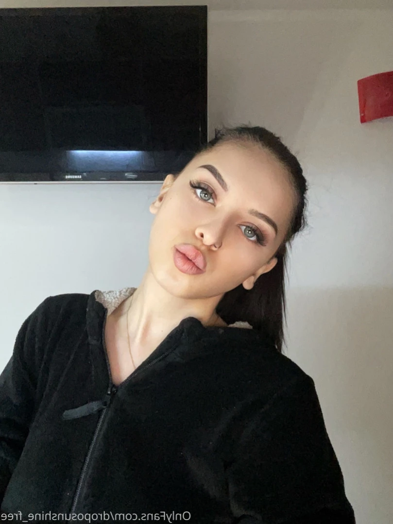 Drop Of Sunshine FREE [ droposunshine_free ] Onlyfans leaked photo 13679536 on Hotleaks.tv