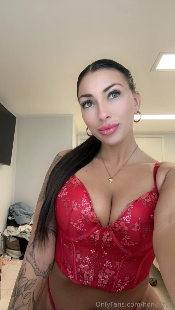Tristin G [ honeyt14 ] Onlyfans leaked photo 18473796 on Hotleaks.tv