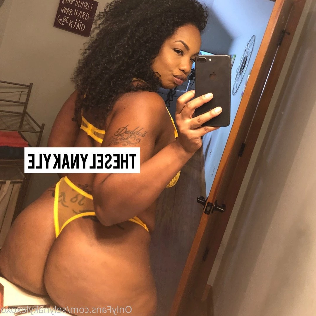 BIG BOOTY FREAK 😝 [ selynakylexoxo ] Onlyfans leaked photo 1074988 on Hotleaks.tv