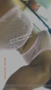 1737628