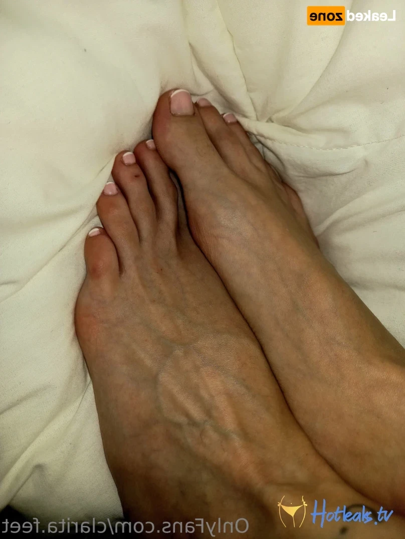 Clarita 🤍 [ clarita.feet ] Onlyfans leaked photo 14767425 on Hotleaks.tv