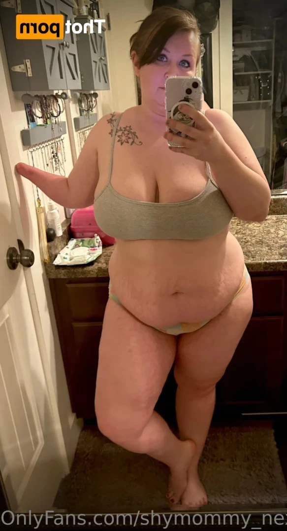 ShyMommy [ shymommy_nextdoor ] Onlyfans leaked photo 15596261 on Hotleaks.tv