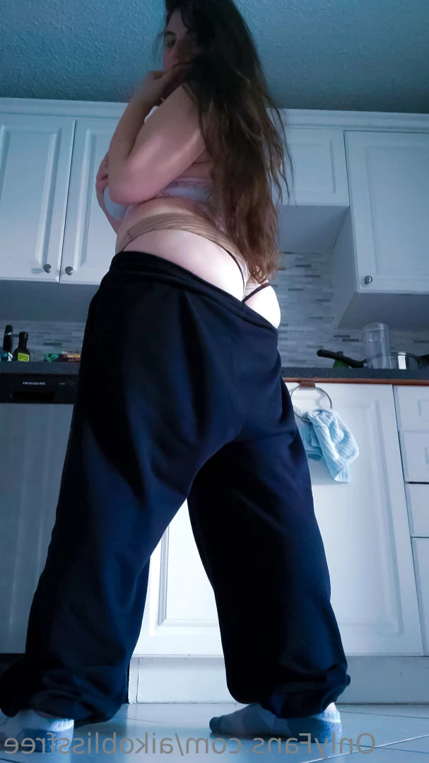 AikoAfterDark Free [ aikoafterdarkfree ] Onlyfans leaked photo 16386093 on Hotleaks.tv