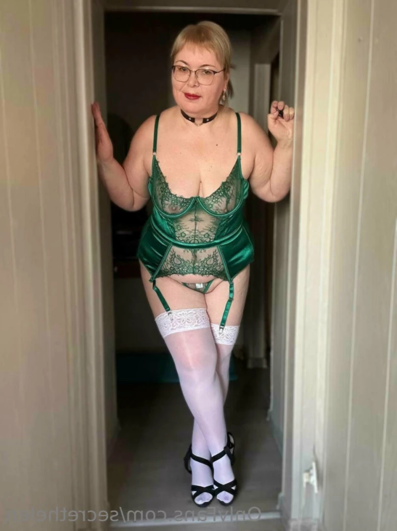 𝐇𝐞𝐥𝐞𝐧 𝐌𝐢𝐥𝐟 𝐨𝐧𝐥𝐢𝐧𝐞 🥵✅ [ secrethelen ] Onlyfans leaked photo 12665783 on Hotleaks.tv