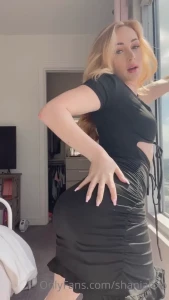 1745619