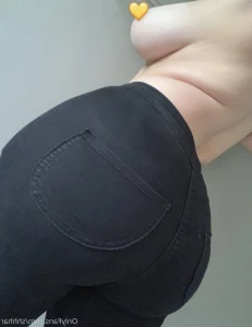 1089481