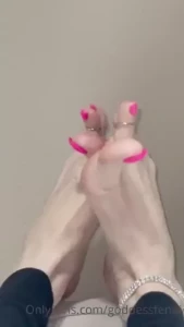 Fendi Feet [ goddessfendi ] Onlyfans leaked video 18060035 on Hotleaks.tv