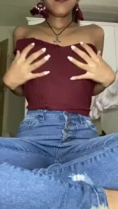 Hellen Karoline [ hellen5110 ] Onlyfans leaked video 18054916 on Hotleaks.tv
