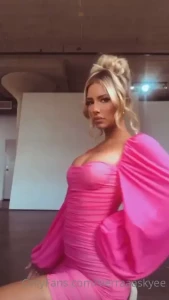 sierraaaskyee Onlyfans leaked video 9429828 on Hotleaks.tv