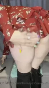 home-alone-mum Onlyfans leaked video 18053194 on Hotleaks.tv