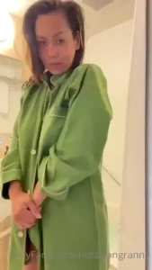 Hot Asian Granny [ hotasiangranny ] Onlyfans leaked video 18052671 on Hotleaks.tv