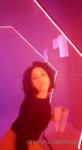 18052294