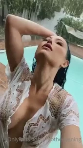 18048927