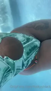 itsskyyblack Onlyfans leaked video 18048226 on Hotleaks.tv