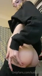 katey_18 Onlyfans leaked video 18041834 on Hotleaks.tv