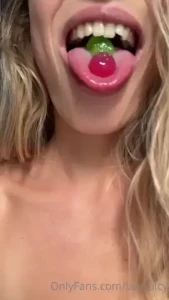 18032621