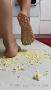 18032489