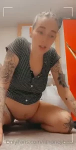 Little momma 🍒 [ lilhoneybeez ] Onlyfans leaked video 18029299 on Hotleaks.tv