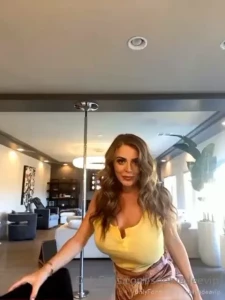 sophiedeevip Onlyfans leaked video 9425155 on Hotleaks.tv