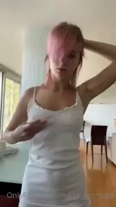 18451121