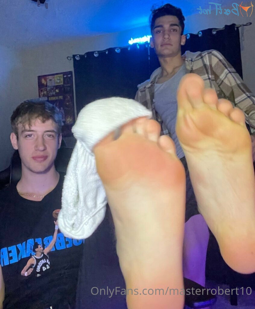 Master Robert [ masterrobert10 ] Onlyfans leaked photo 17576349 on Hotleaks.tv