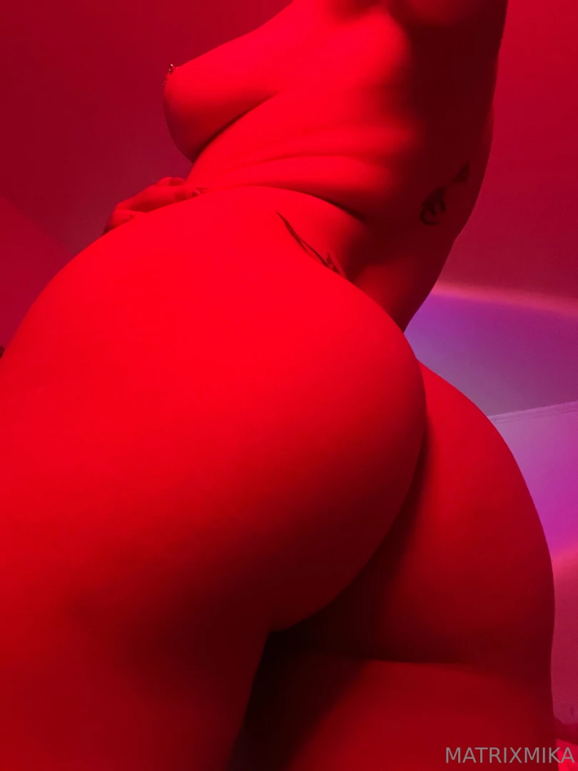 $ 𝐦𝐚𝐬𝐭𝐞𝐫 𝐦𝐚𝐭𝐫𝐢𝐱 $ [ matrixmika ] Onlyfans leaked photo 18388650 on Hotleaks.tv