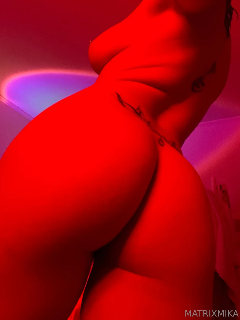 $ 𝐦𝐚𝐬𝐭𝐞𝐫 𝐦𝐚𝐭𝐫𝐢𝐱 $ [ matrixmika ] Onlyfans leaked photo 18388651 on Hotleaks.tv