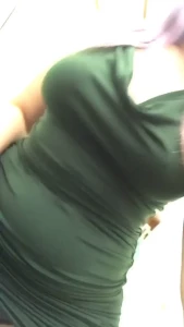 10712738