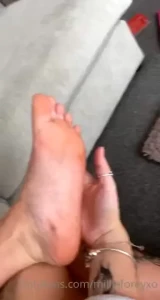 18010910