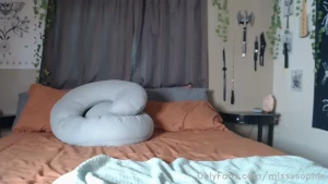 18008096