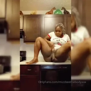Mizzbeethebody [ mizzbeethebodyxxx ] Onlyfans leaked video 18006885 on Hotleaks.tv