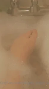 POPPY MORCROFT 🇬🇧 [ naughty_poppy_uk ] Onlyfans leaked video 17996366 on Hotleaks.tv