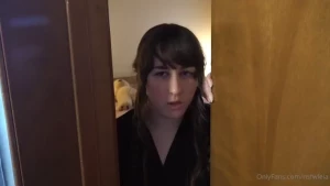 Princess Leia Lovelyn [ leialovelyn ] Onlyfans leaked video 17992393 on Hotleaks.tv