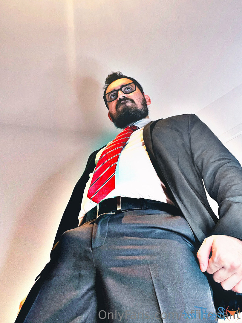 Office Pant [ officepant ] Onlyfans leaked photo 17543409 on Hotleaks.tv
