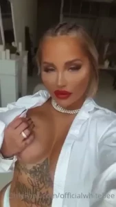 WhiteBee [ officialwhitebee ] Onlyfans leaked video 17991735 on Hotleaks.tv