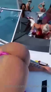 WhiteBee [ officialwhitebee ] Onlyfans leaked video 17991741 on Hotleaks.tv