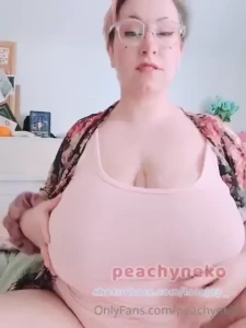 fruitsbunni ! 🌸 (previously peachyneko) [ fruitsbunni ] Onlyfans leaked video 17987362 on Hotleaks.tv