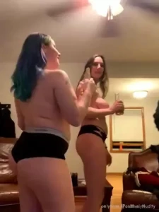 Nudie [ positivelynudity ] Onlyfans leaked video 17985785 on Hotleaks.tv