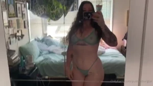 e r n i e [ pussyxburglar ] Onlyfans leaked video 17983291 on Hotleaks.tv